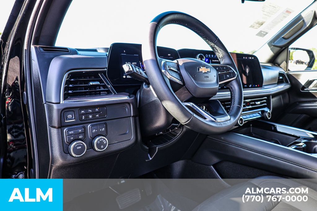 Used 2025 Black Chevrolet LT image 28