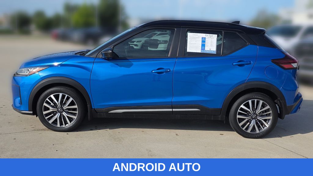 Used 2023 Nissan Kicks SR with VIN 3N1CP5DV6PL522563 for sale in Kansas City