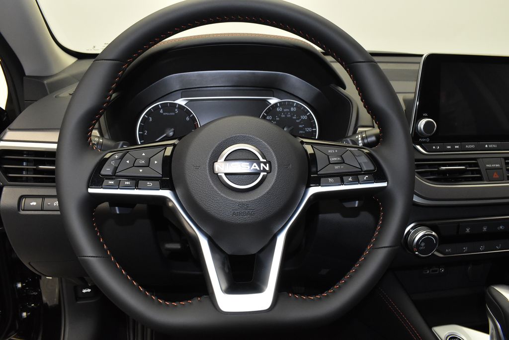 Thumbnail: 2025 Nissan Altima - 18