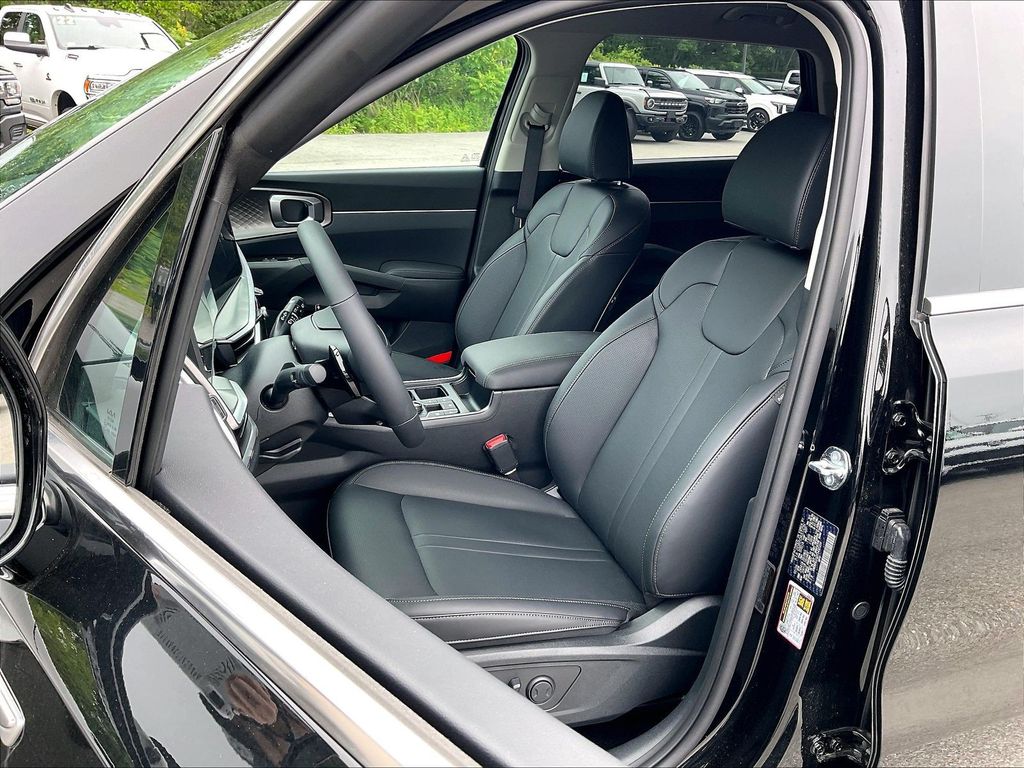 2026 Kia Sorento Hybrid — photo 11