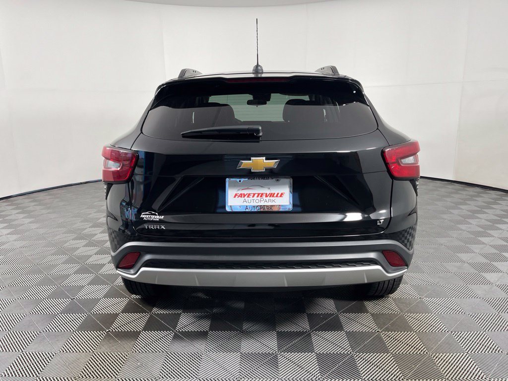 Thumbnail: 2025 Chevrolet Trax - 10