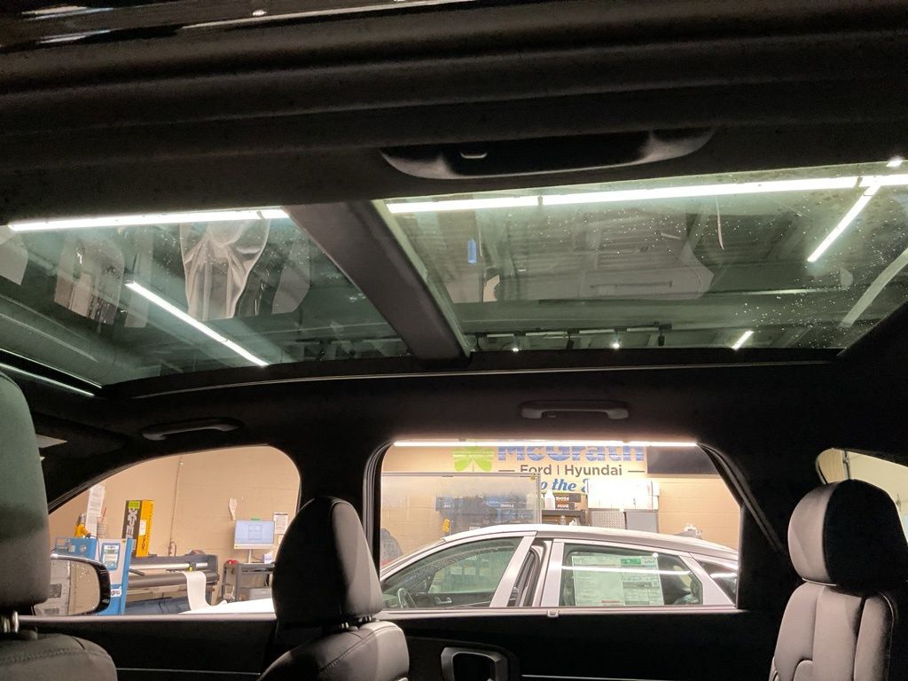 New 2026 Black Kia SX Prestige image 8