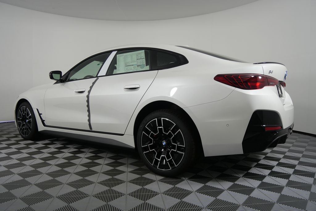 2025 BMW i4 eDrive40 5