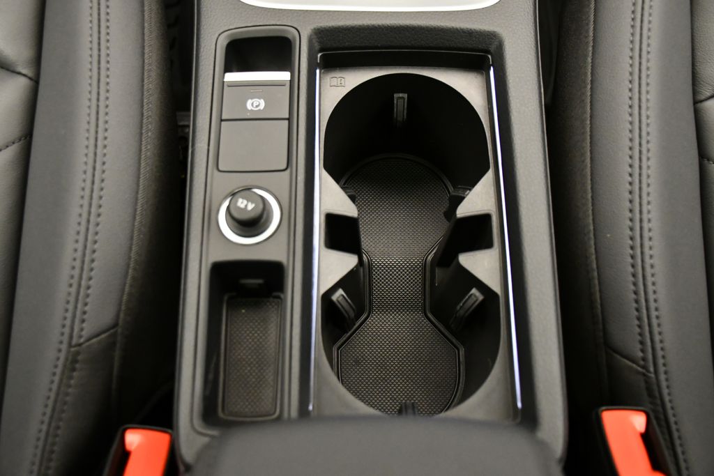 Thumbnail: 2024 Audi Q3 - 32