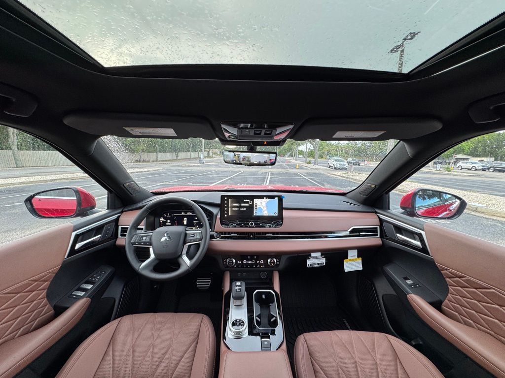 2025 Mitsubishi Outlander SEL photo 22