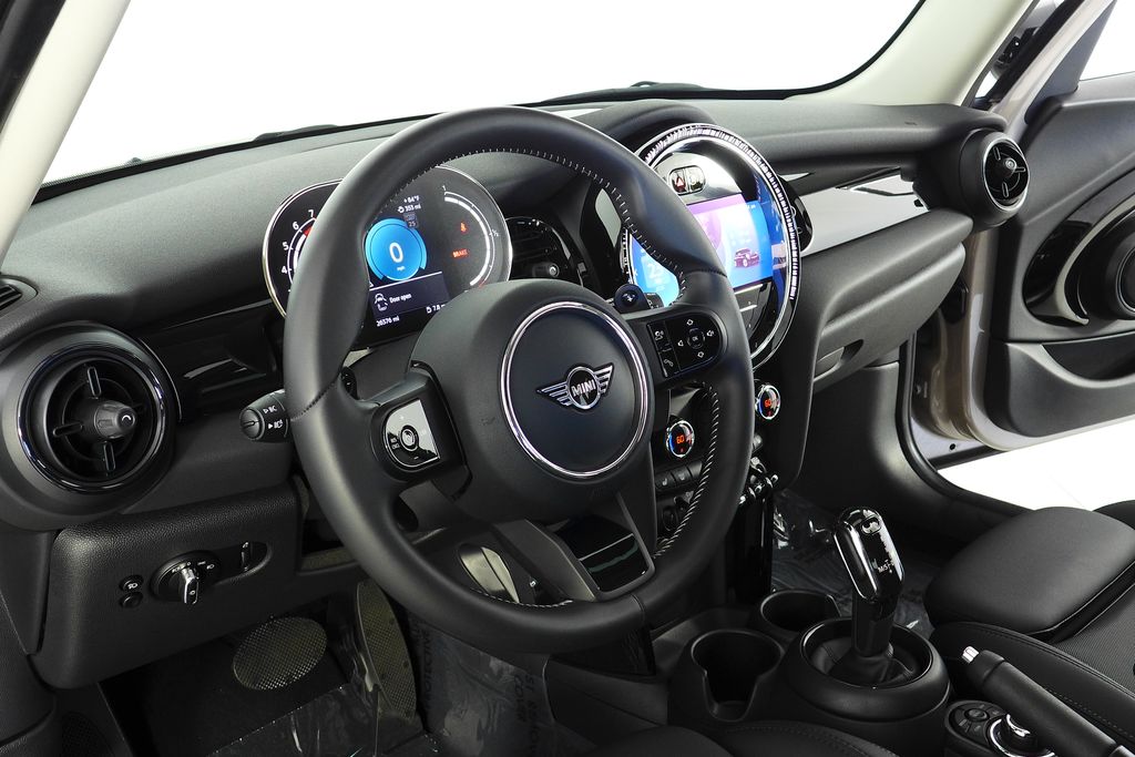 Thumbnail: 2023 MINI Cooper - 31