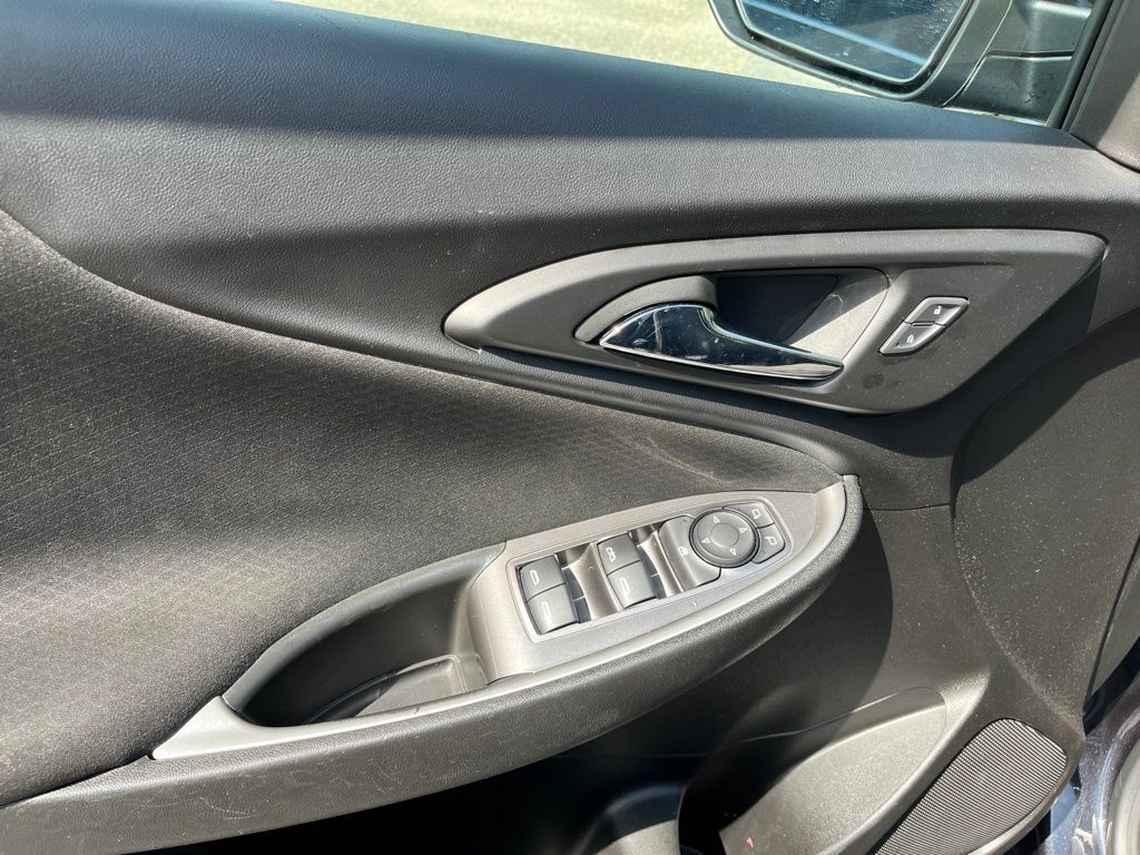Used 2023 Gray Chevrolet LT image 13