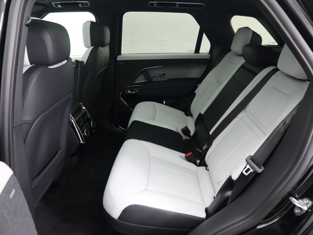 Thumbnail: 2025 Land Rover Range Rover Sport - 21