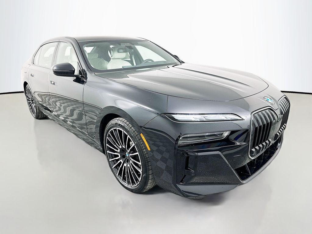 Thumbnail: 2026 BMW 7 Series - 3