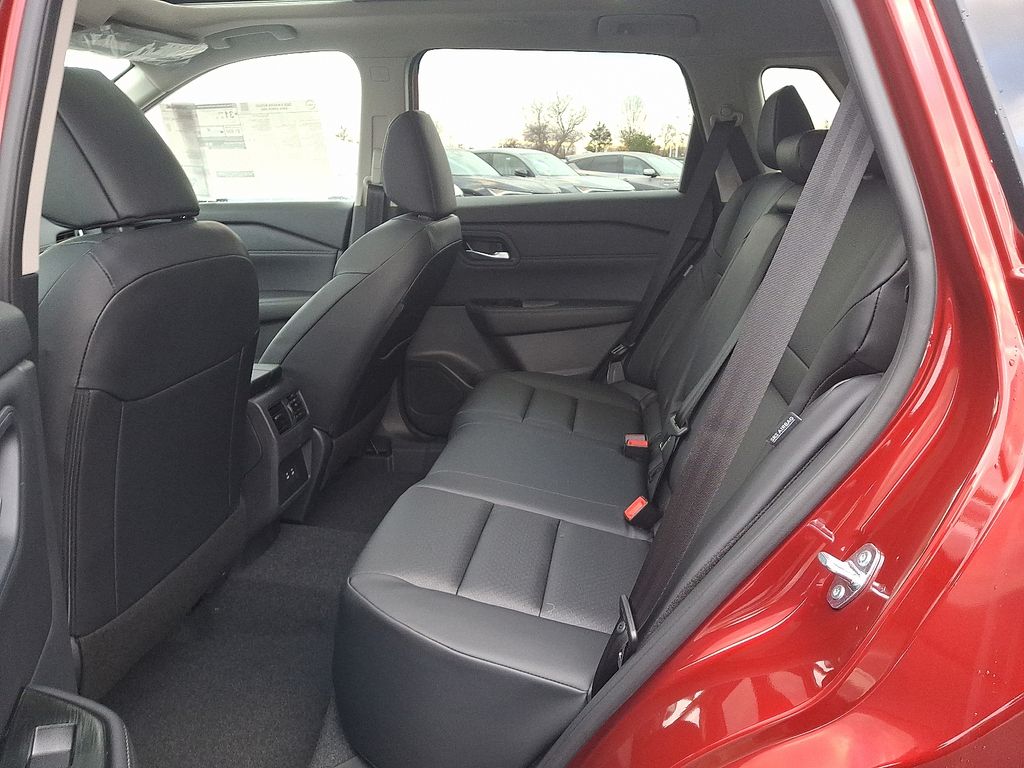 Thumbnail: 2026 Nissan Rogue - 5