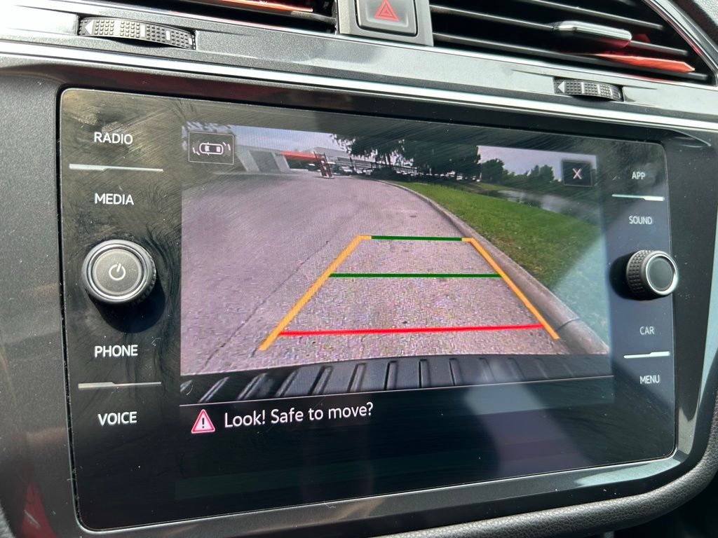 2022 Volkswagen Tiguan 2.0T 25