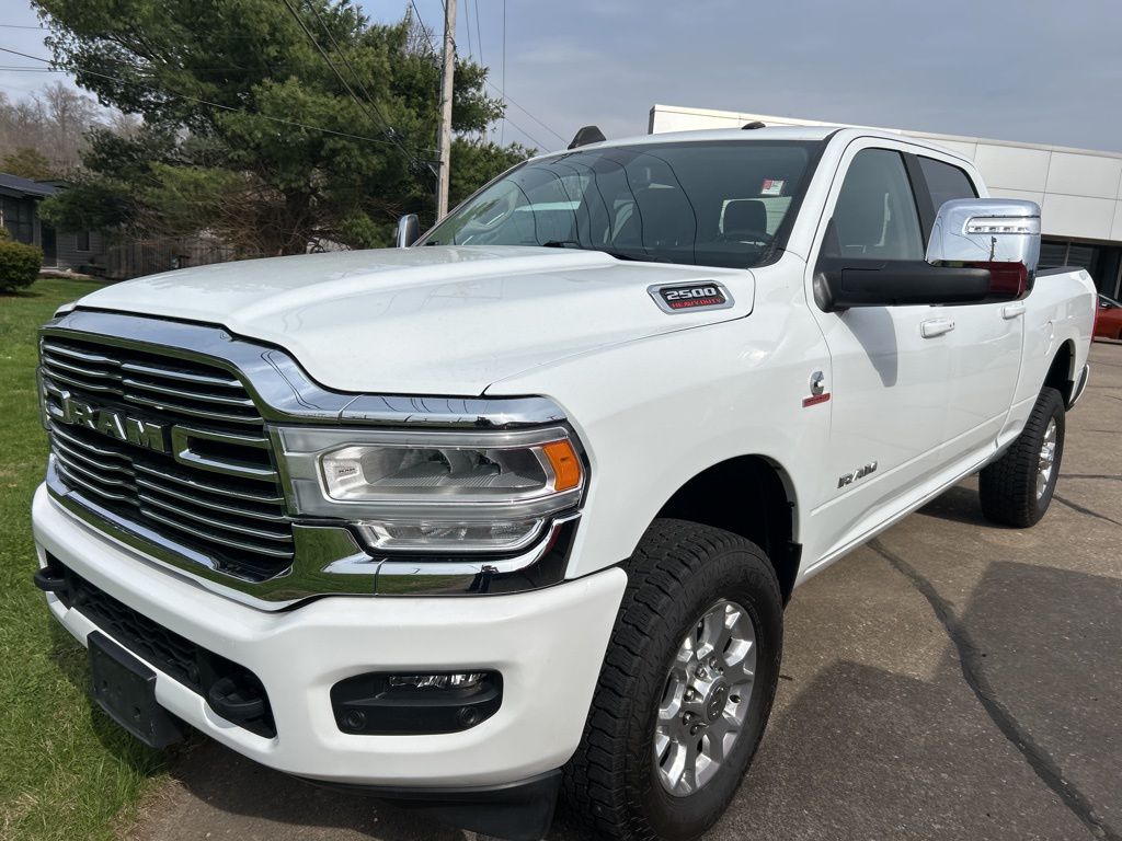 2024 RAM 2500 Laramie Crew Cab 4WD