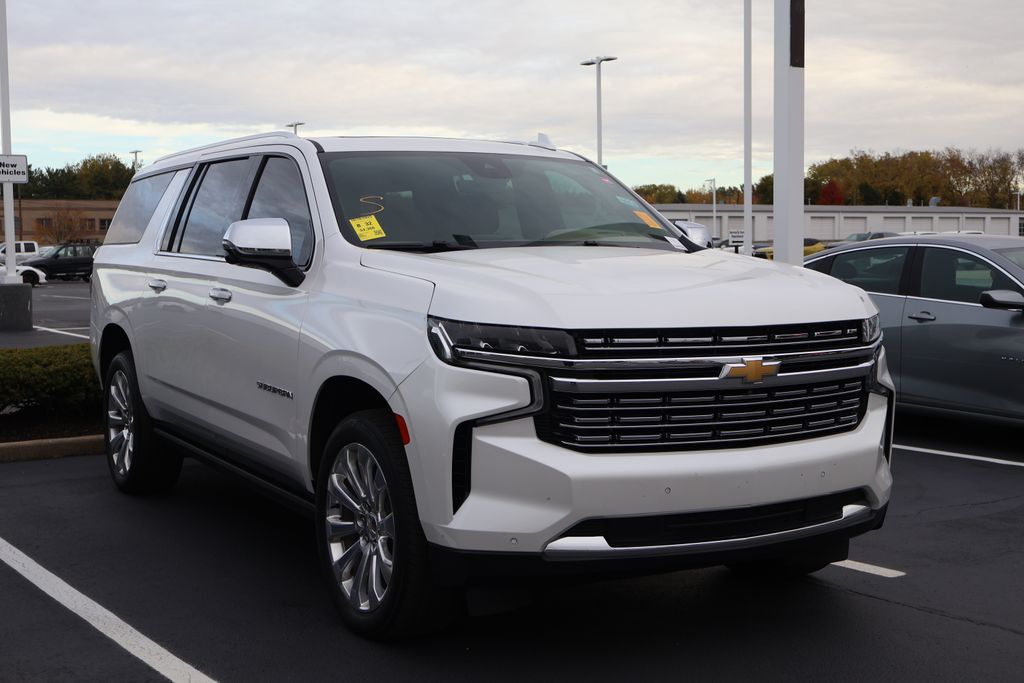 Thumbnail: 2023 Chevrolet Suburban - 3