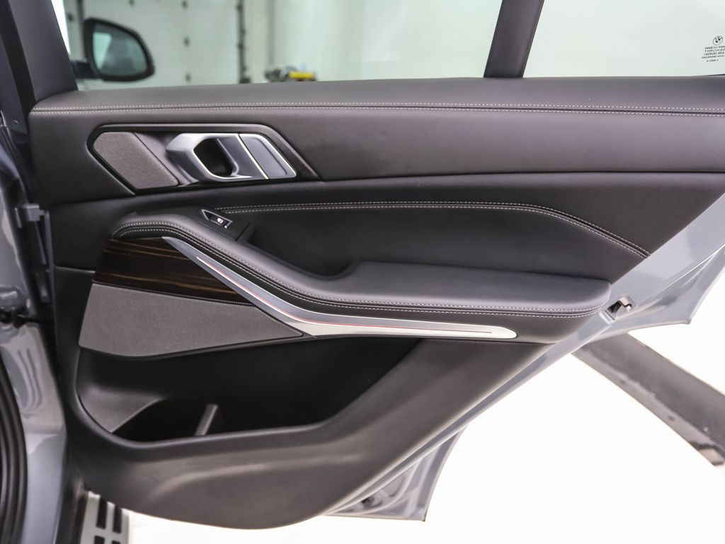 Thumbnail: 2025 BMW X5 - 24