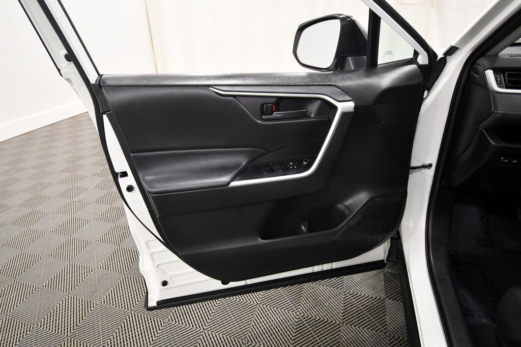 Used 2021 Toyota RAV4 SUV