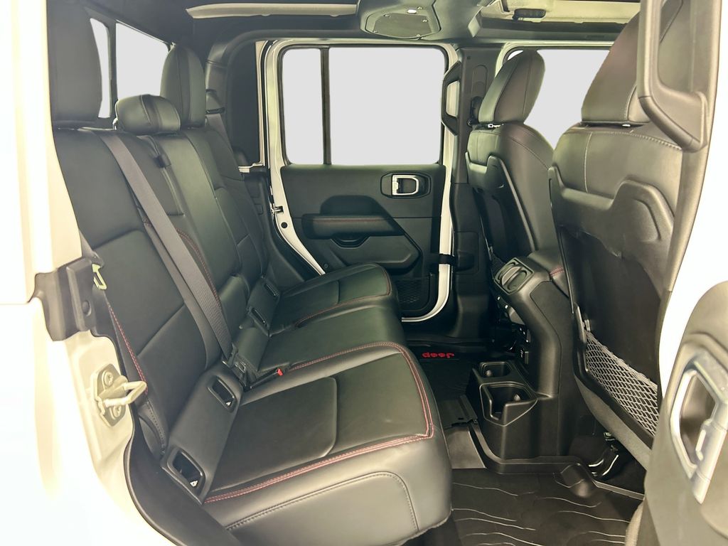 Thumbnail: 2024 Jeep Gladiator - 21