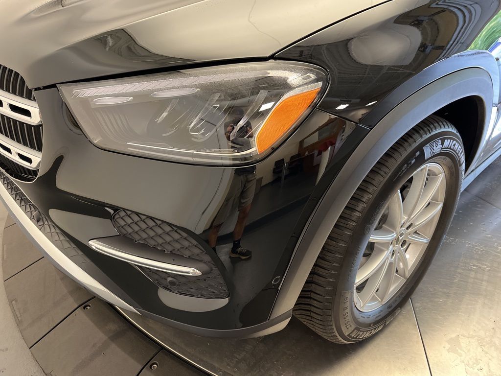 Thumbnail: 2026 Mercedes-Benz GLE - 9