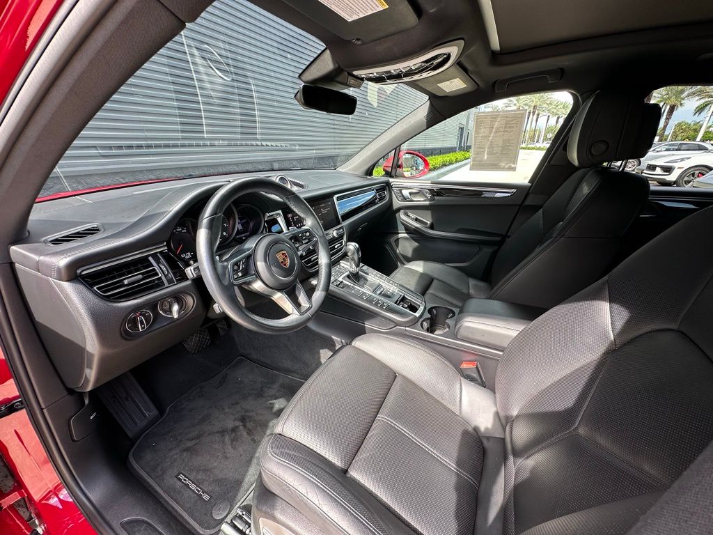 Thumbnail: 2019 Porsche Macan - 4