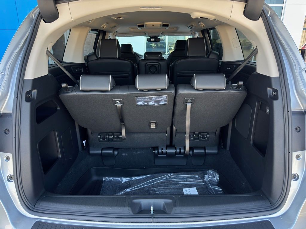 2026 Honda Odyssey Touring Silver at AutoSavvy Houston Southwest