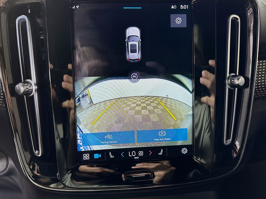 2022 Volvo XC40 Recharge Pure Electric P8 Plus