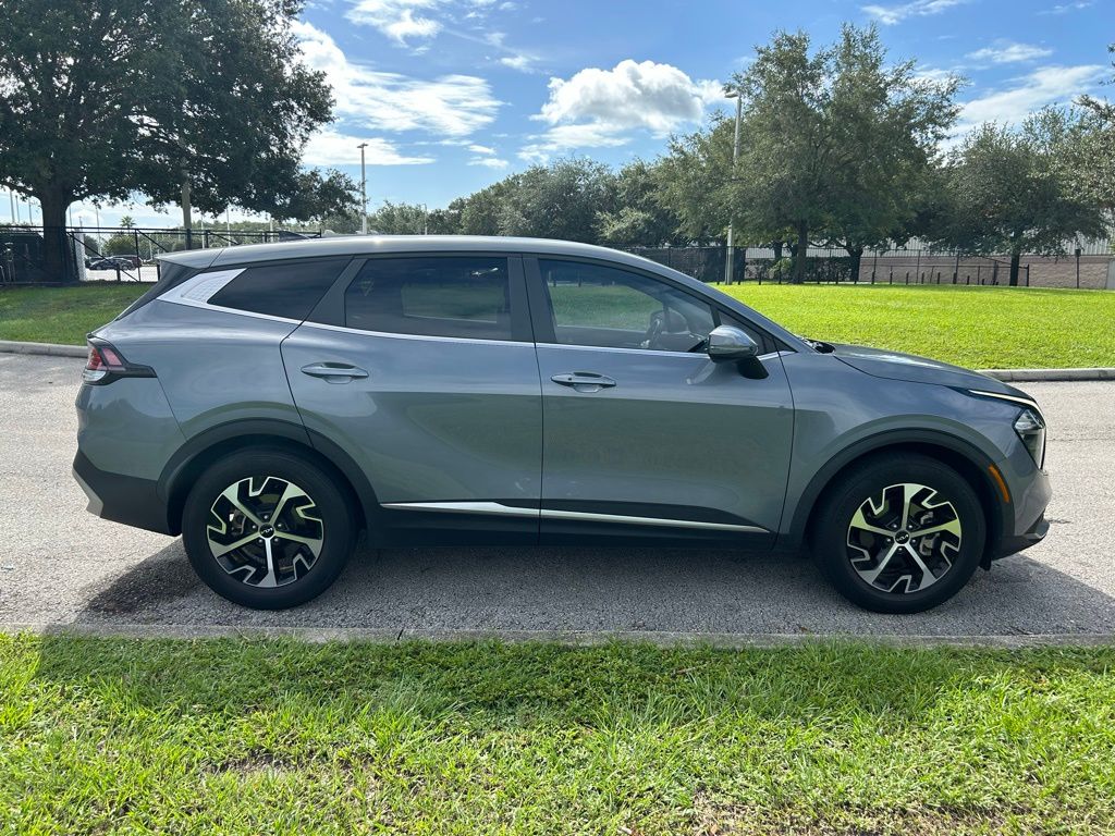 Thumbnail: 2023 Kia Sportage - 6