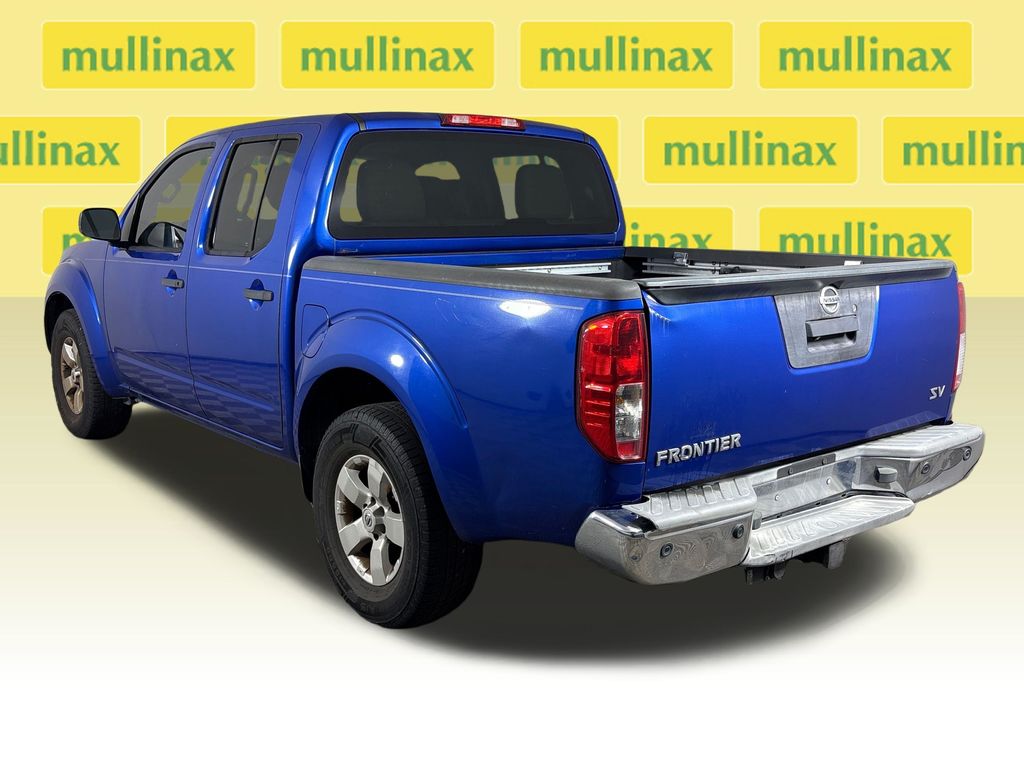 Used 2013 Blue Nissan SV image 11