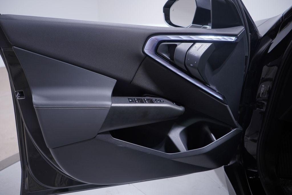 Thumbnail: 2025 BMW X3 - 16