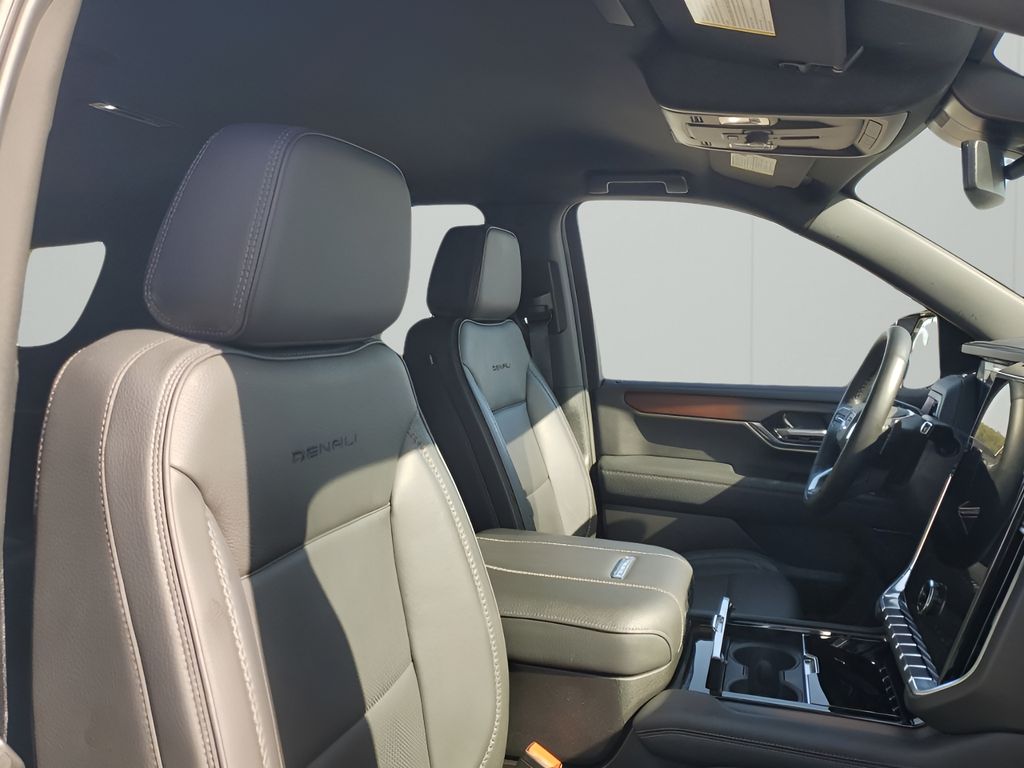 Used Car 2025 Gmc Yukon  Denali For Sale Under $80,000 In Austin, Texas