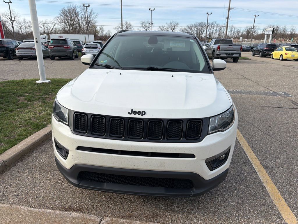 White Clearcoat 2018 Jeep Compass Altitude 4WD SUV / Crossover Four-Wheel Drive 9-Speed Automatic
