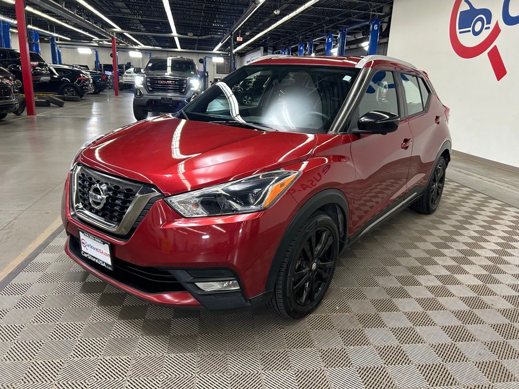 View vehicle photo 7