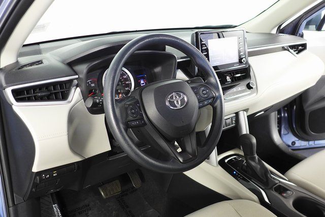 2022 Toyota Corolla Cross L 27