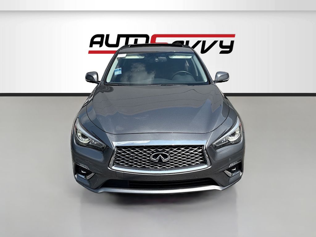 Used 2023 Gray INFINITI LUXE image 2