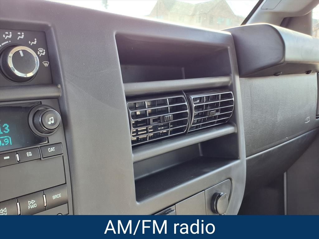 ChevroletExpress Cutaway8