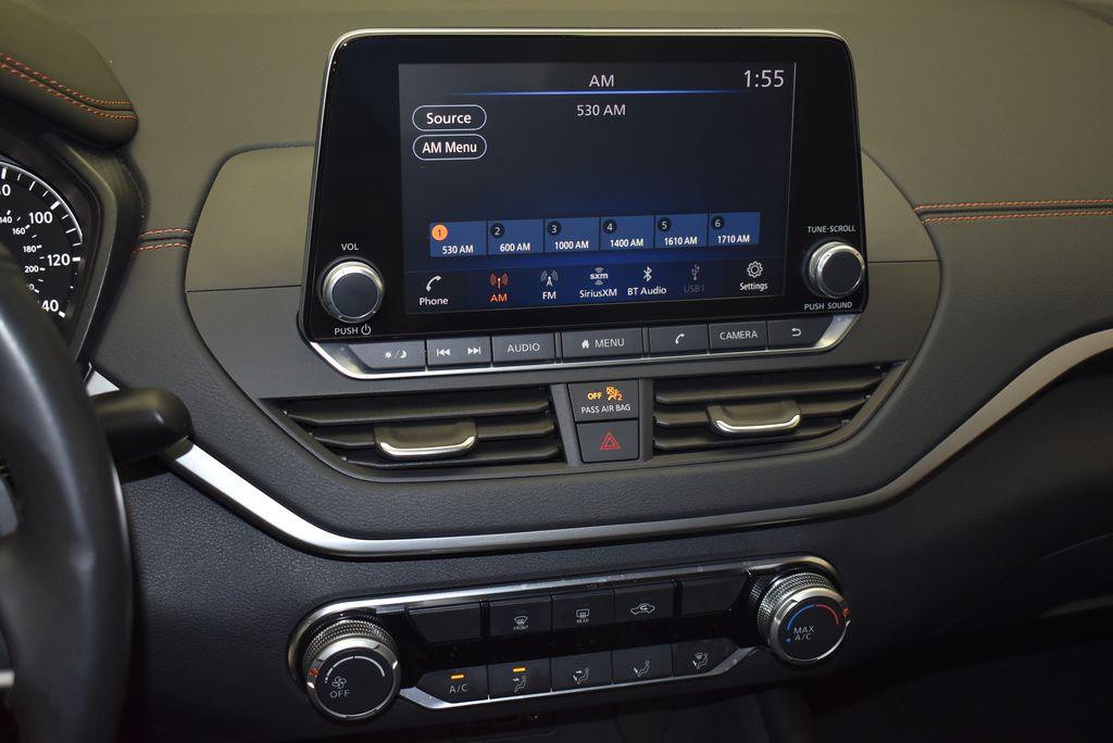 2022 Nissan Altima SR 20