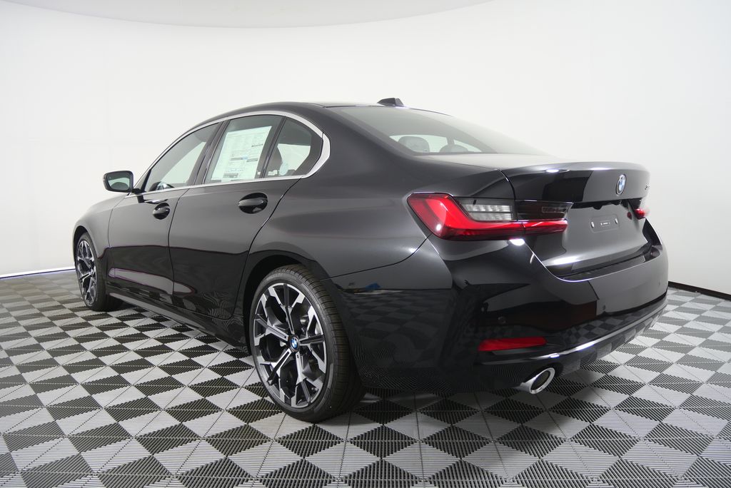 Thumbnail: 2026 BMW 3 Series - 6
