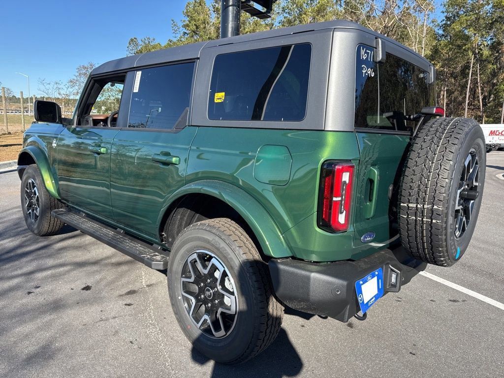 2024 Ford Bronco Outer Banks