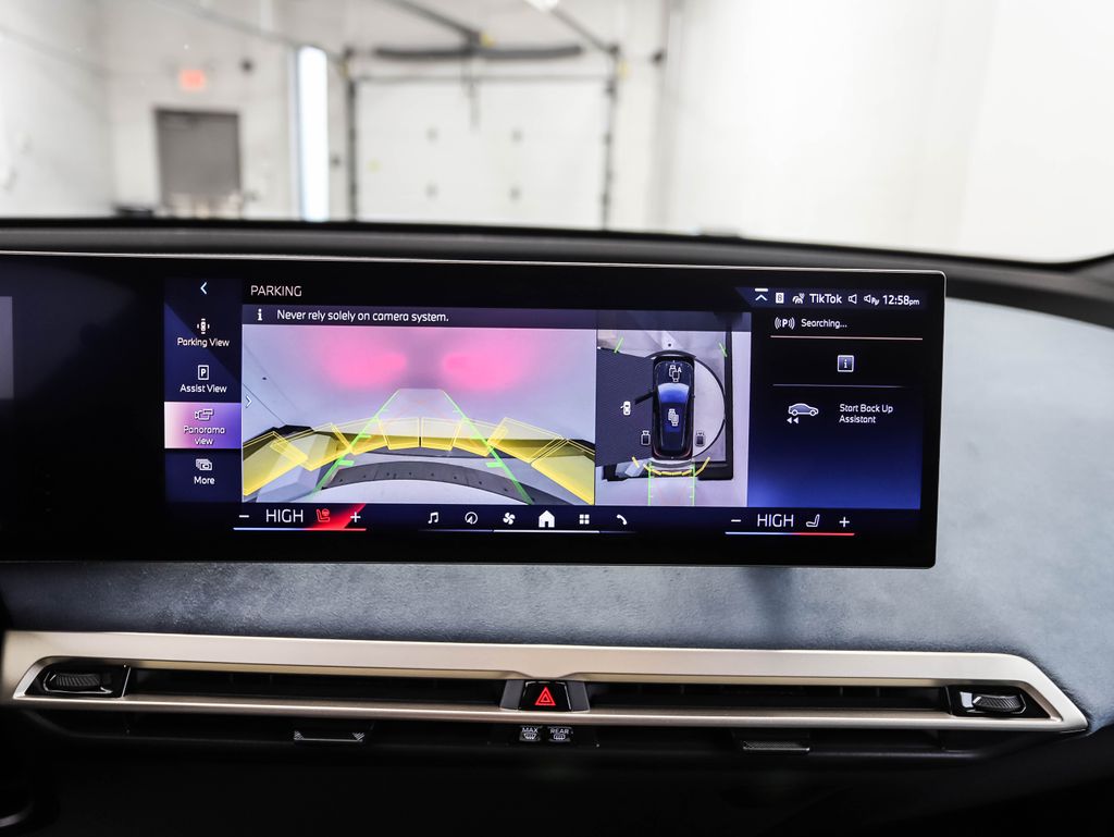 Thumbnail: 2026 BMW iX - 18