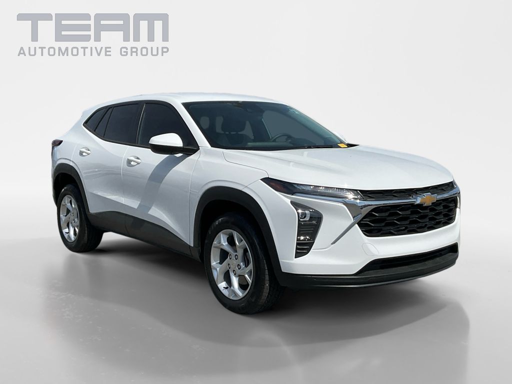 2024 Chevrolet Trax LS FWD