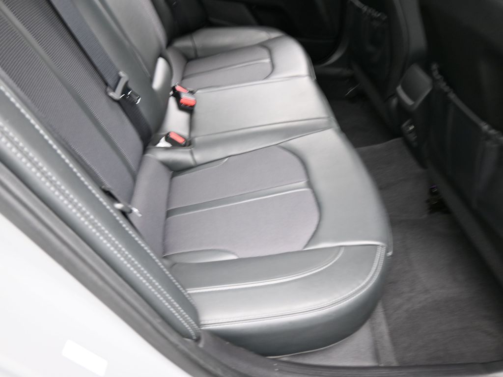 Used 2023 Wolf Gray Kia GT-Line image 37