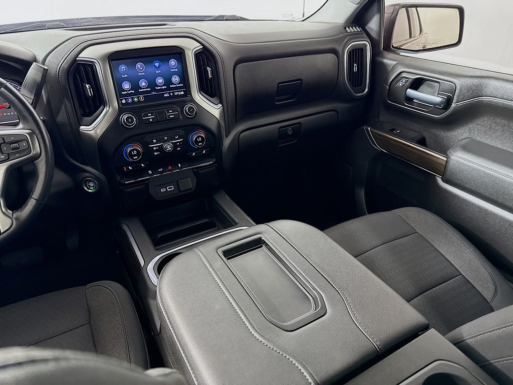 Thumbnail: 2021 Chevrolet Silverado 1500 - 21
