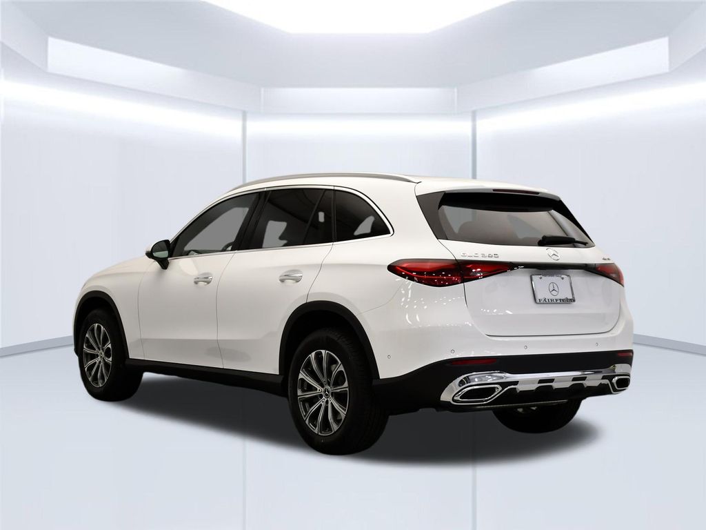 Thumbnail: 2026 Mercedes-Benz GLC - 3