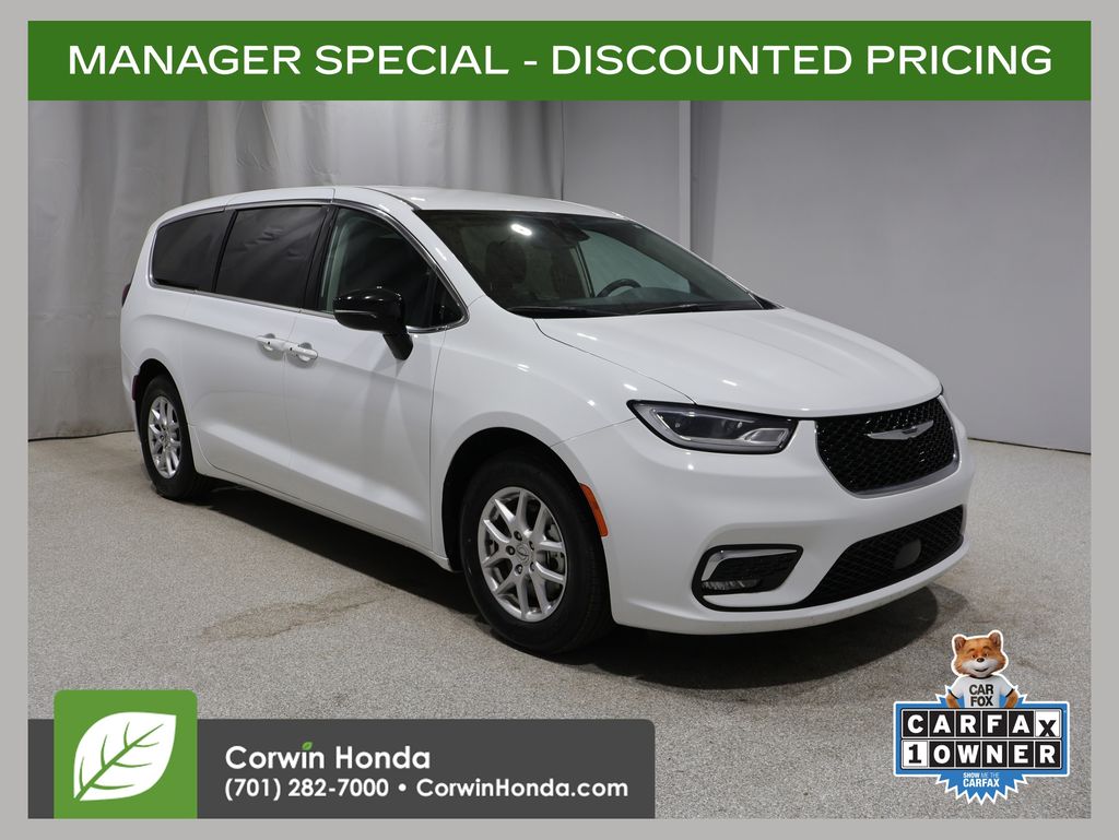 Bright White Clearcoat 2024 Chrysler Pacifica Minivan Front-Wheel Drive 9-Speed Automatic