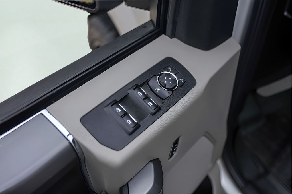 Used Car 2019 Ford F-150  Xlt For Sale Under $25,000 In Austin, Texas