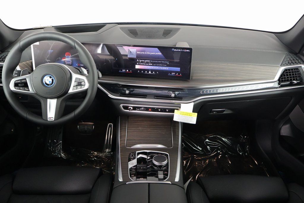 Thumbnail: 2026 BMW X5 - 4