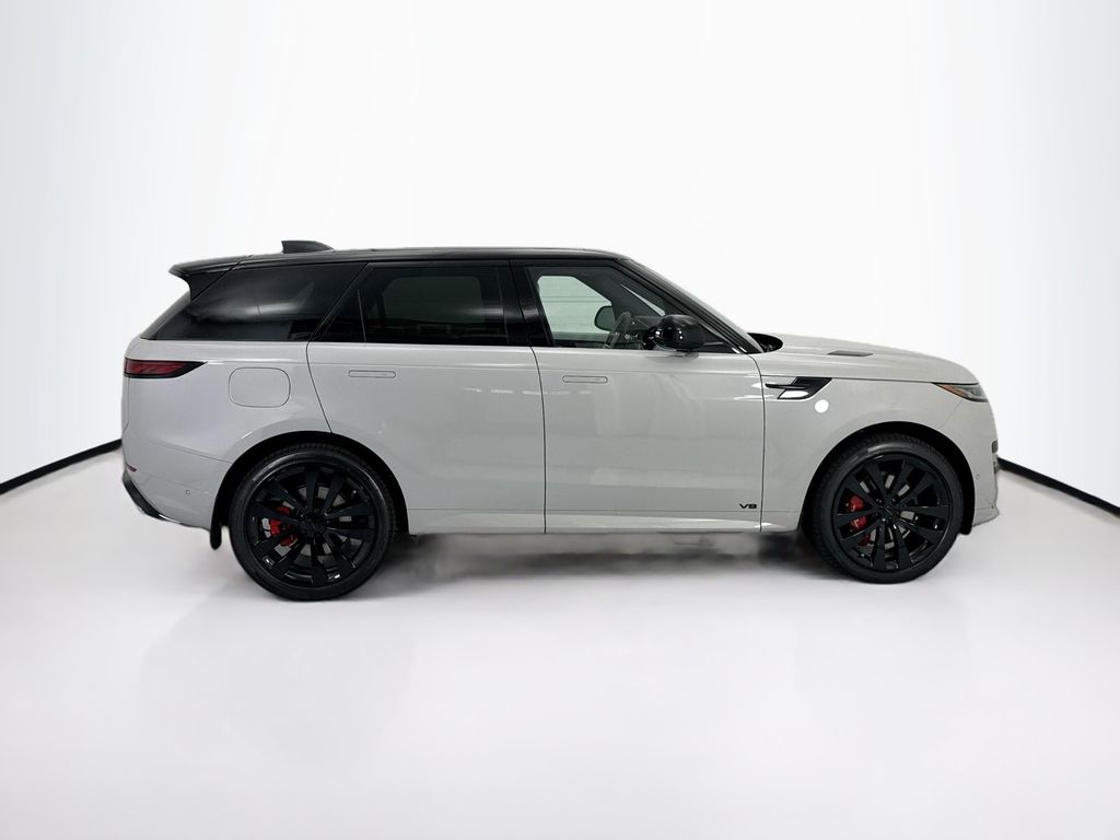 Thumbnail: 2026 Land Rover Range Rover Sport - 4