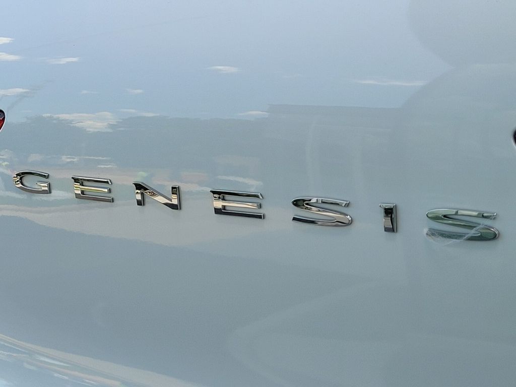 New 2026 White Genesis 3.5T Sport Prestige image 10