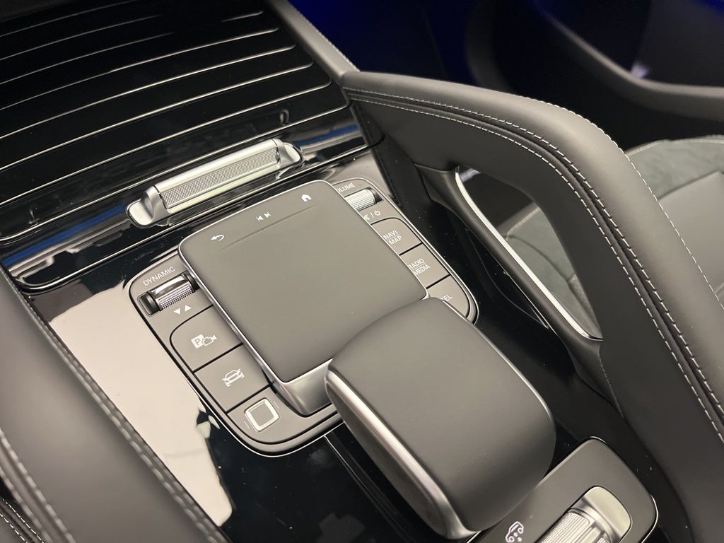 Thumbnail: 2026 Mercedes-Benz GLE - 20