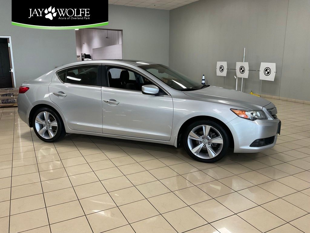2015 Acura ILX 2.0L FWD with Premium Package