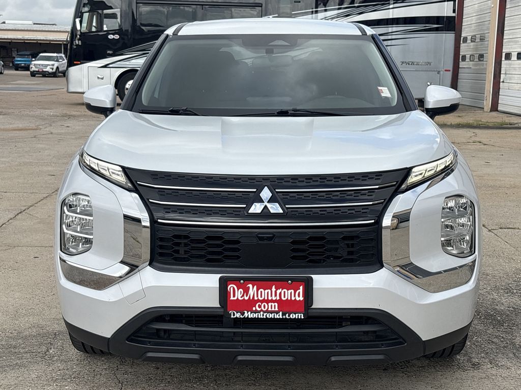 2022 Mitsubishi Outlander ES  at Community Toyota