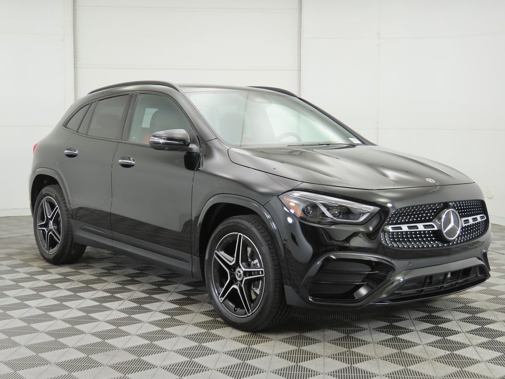 Thumbnail: 2026 Mercedes-Benz GLA - 3